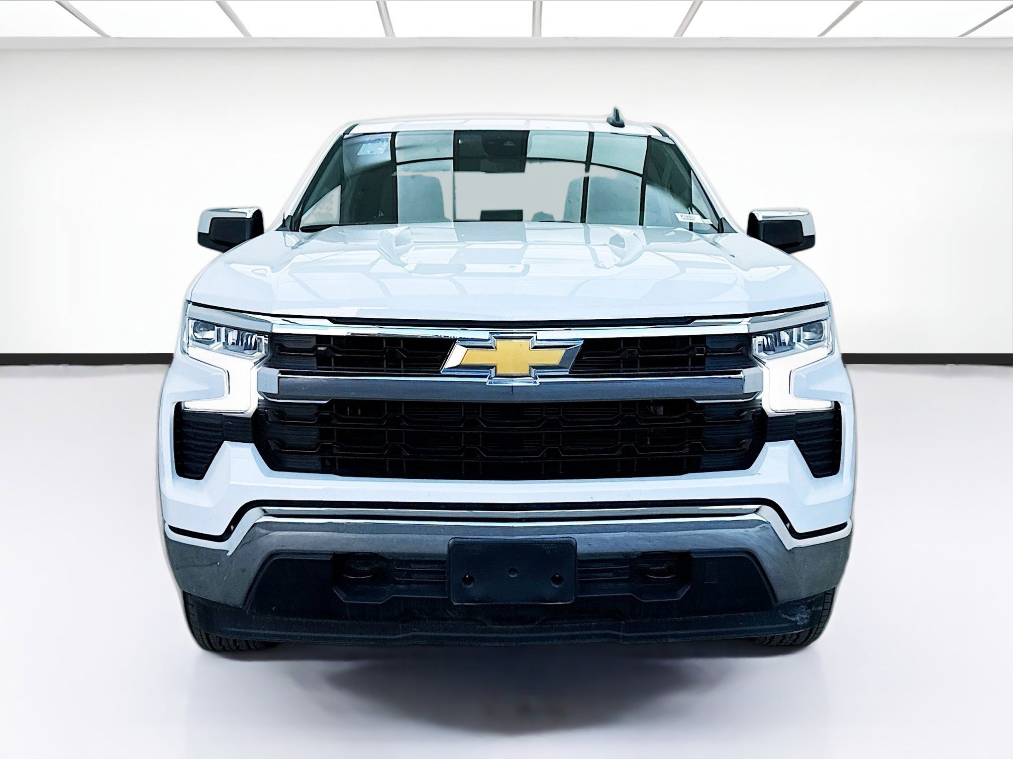 Used 2024 Chevrolet Silverado 1500 LT w/ Protection Package image 2