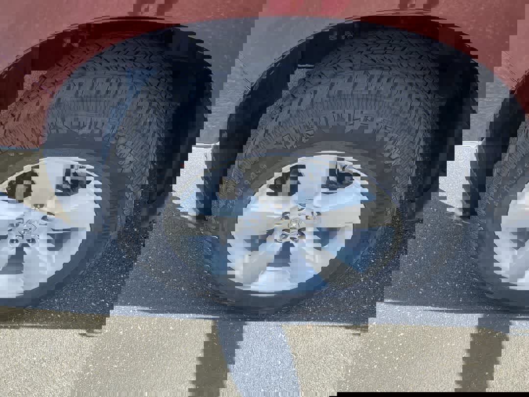 Used 2024 RAM 1500 Classic SLT image 10