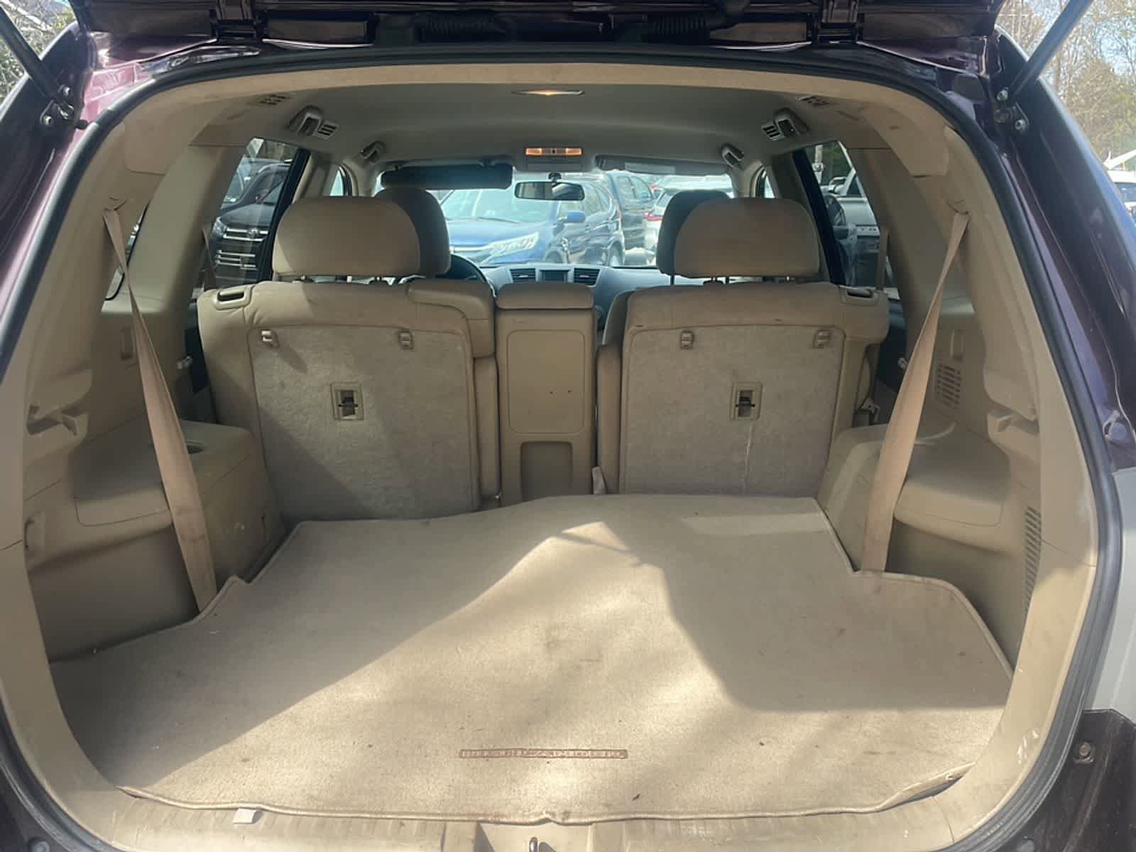 Used 2012 Toyota Highlander 4WD w/ Tow Pkg image 8