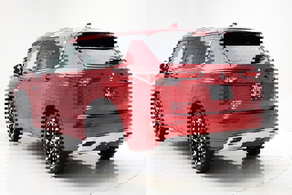 Used 2023 Mitsubishi Outlander SEL image 7