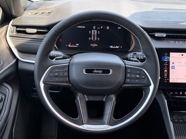 New 2026 Jeep Grand Cherokee Limited w/ Luxury Tech Group II AWD/4WD image 40
