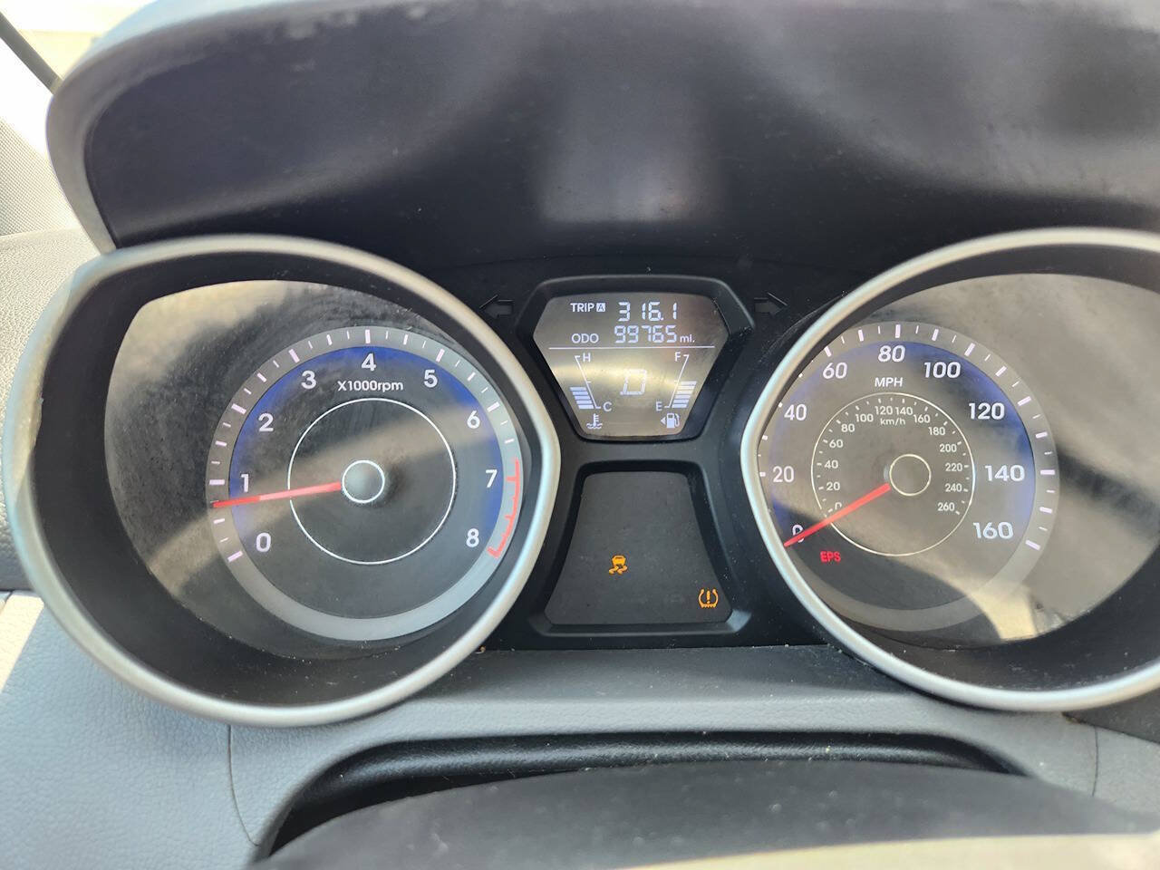 Used 2013 Hyundai Elantra FWD image 10