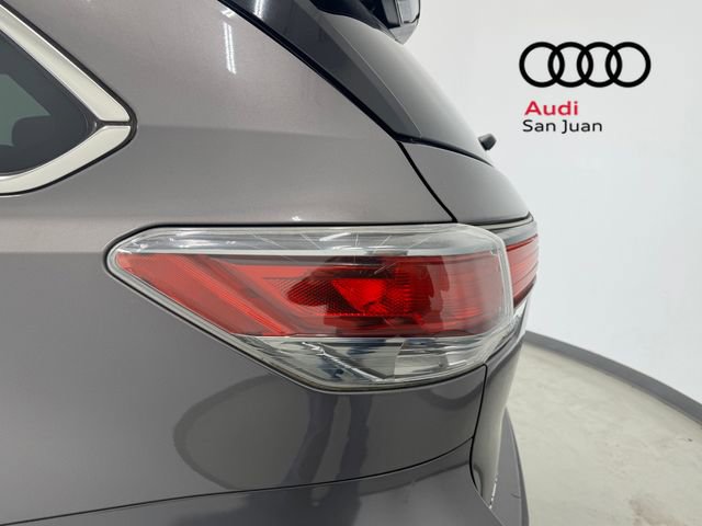 Used 2015 Toyota Highlander LE FWD image 9