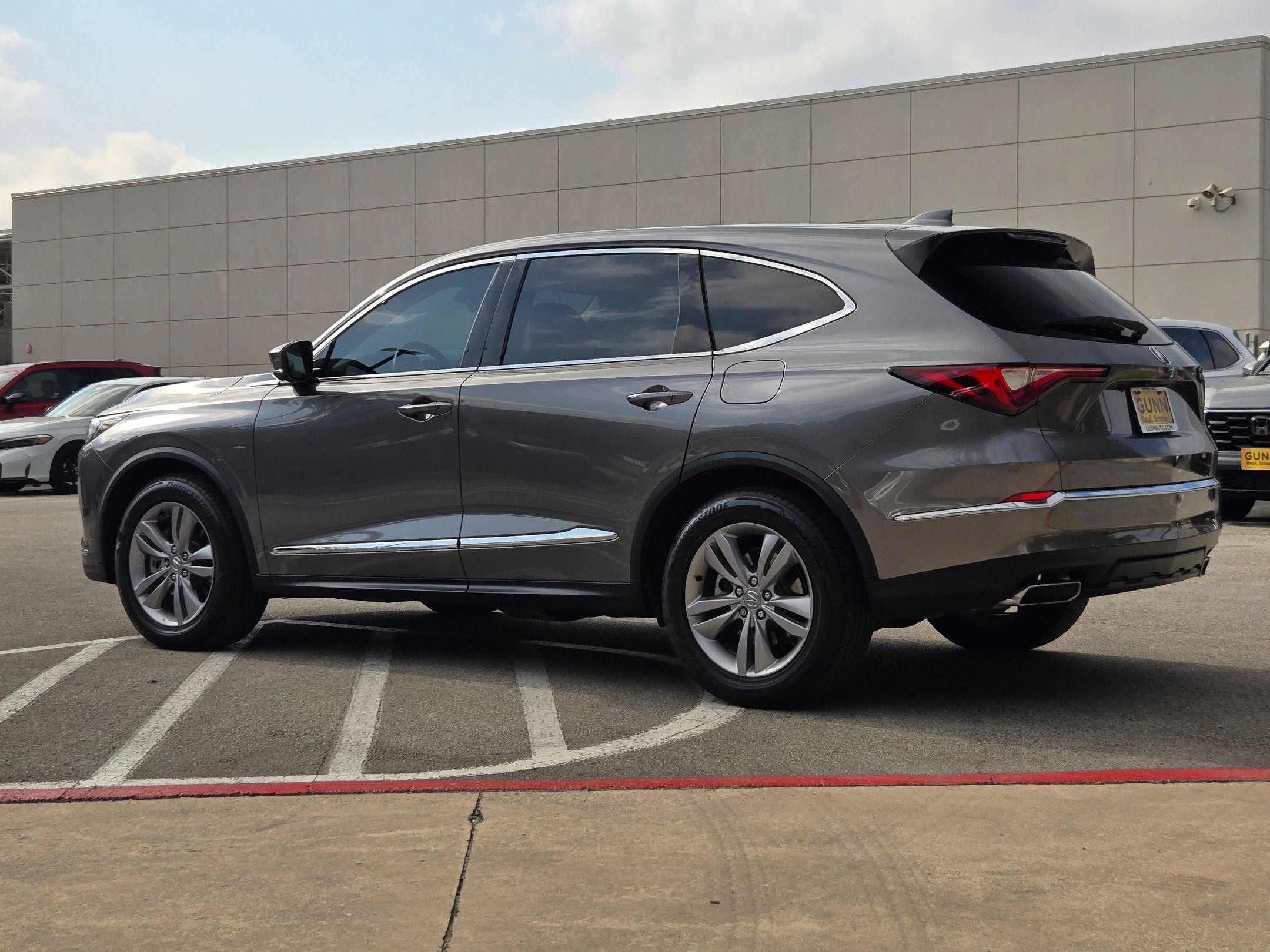 Used 2024 Acura MDX FWD image 5