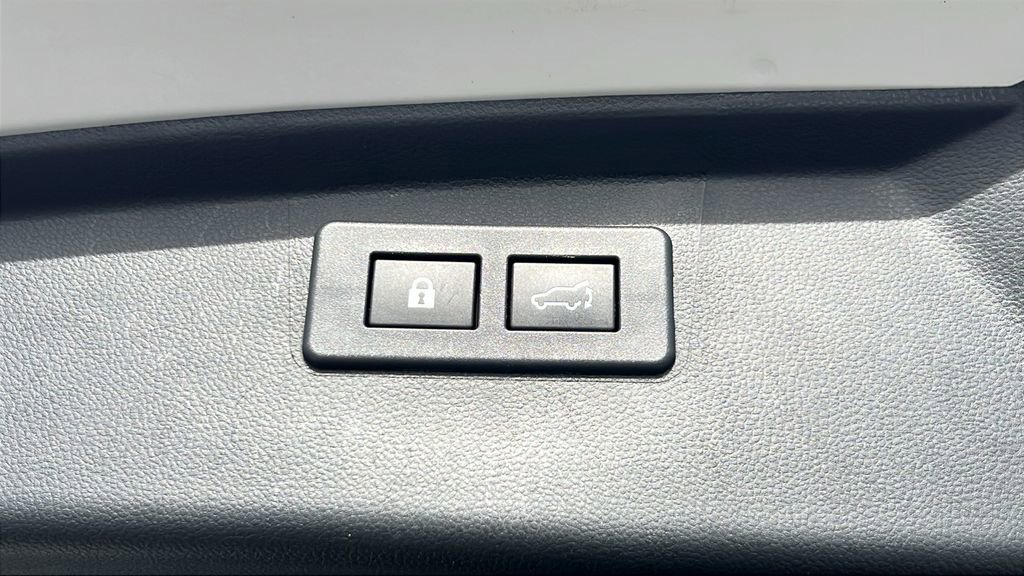 Used 2020 Subaru Outback Touring image 19