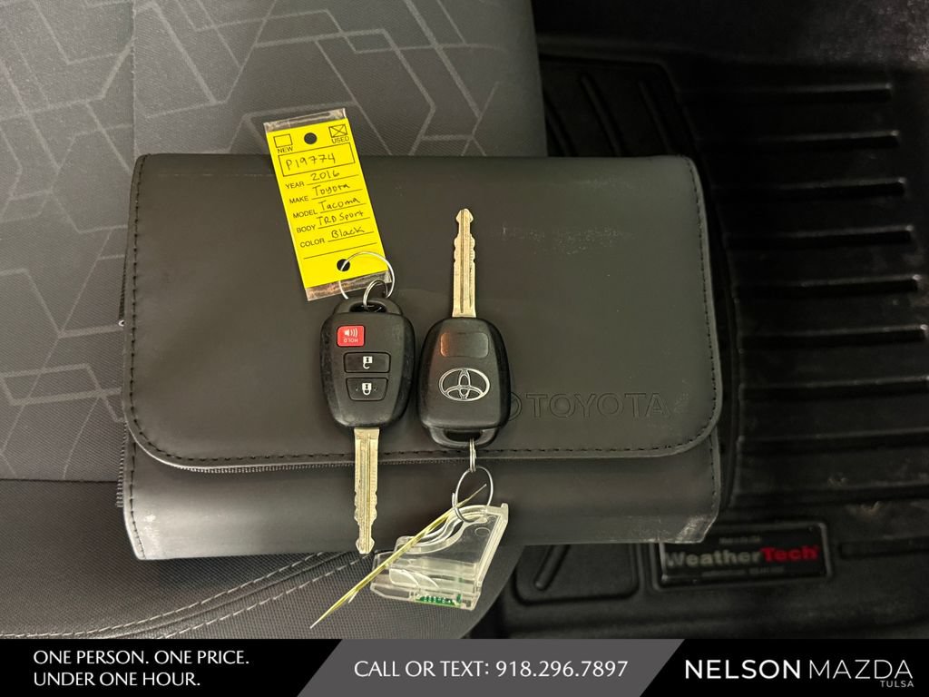 Used 2016 Toyota Tacoma TRD Sport w/ Towing Package AWD/4WD image 49