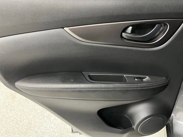 Used 2019 Nissan Rogue Sport S AWD/4WD image 42