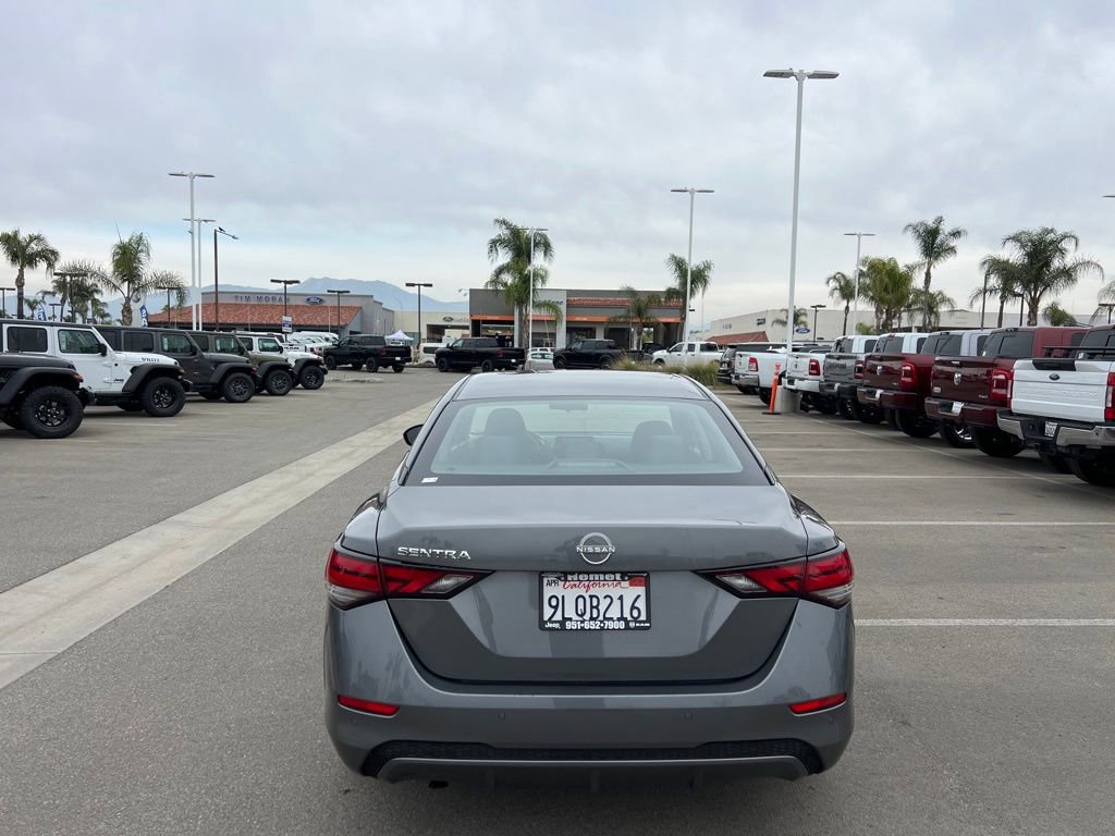 Used 2024 Nissan Sentra S image 7