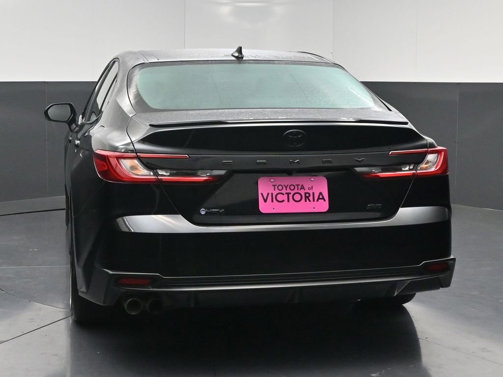 Used 2025 Toyota Camry SE w/ Convenience Package image 13