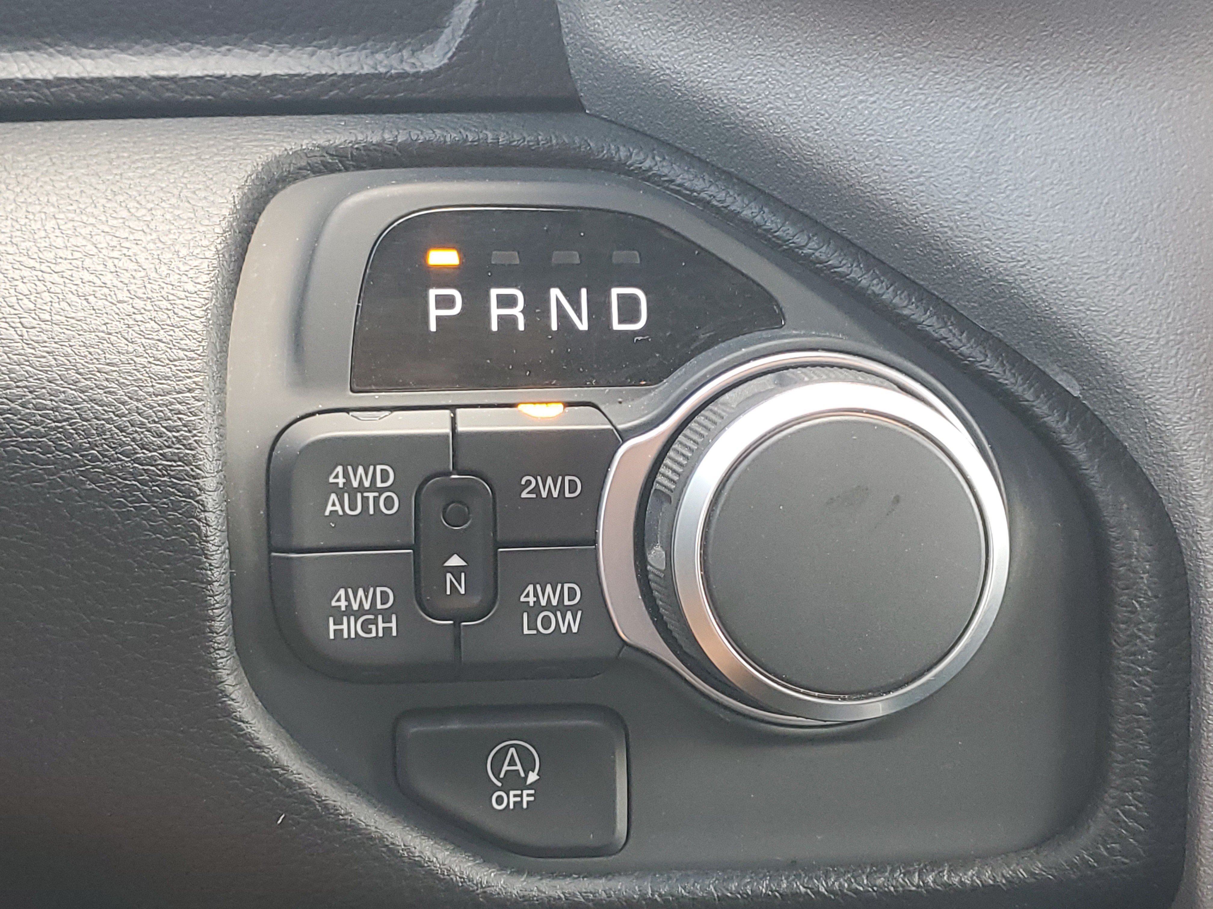 Used 2025 RAM 1500 Big Horn AWD/4WD image 32