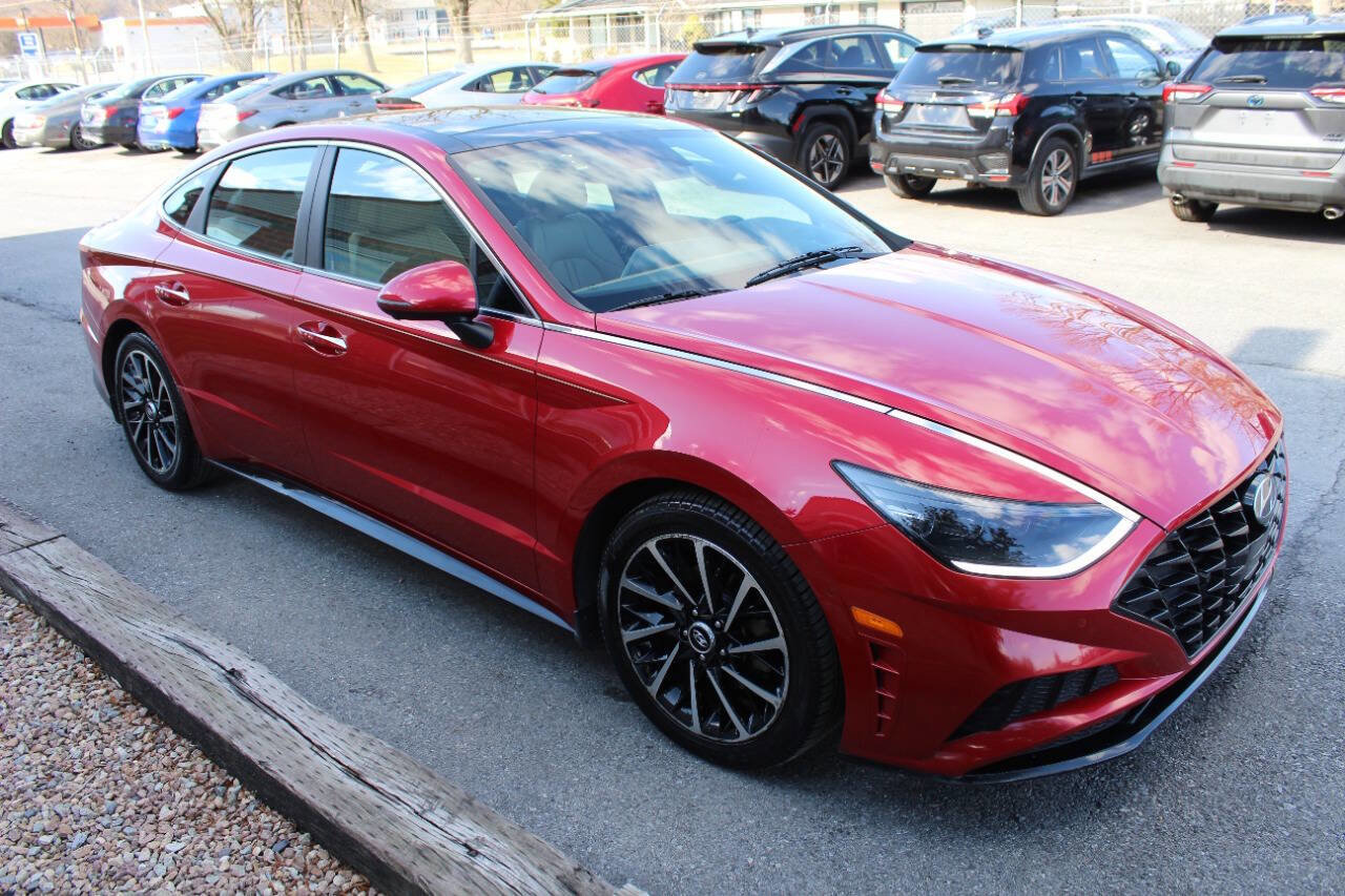 Used 2021 Hyundai Sonata Limited w/ Cargo Package FWD image 5