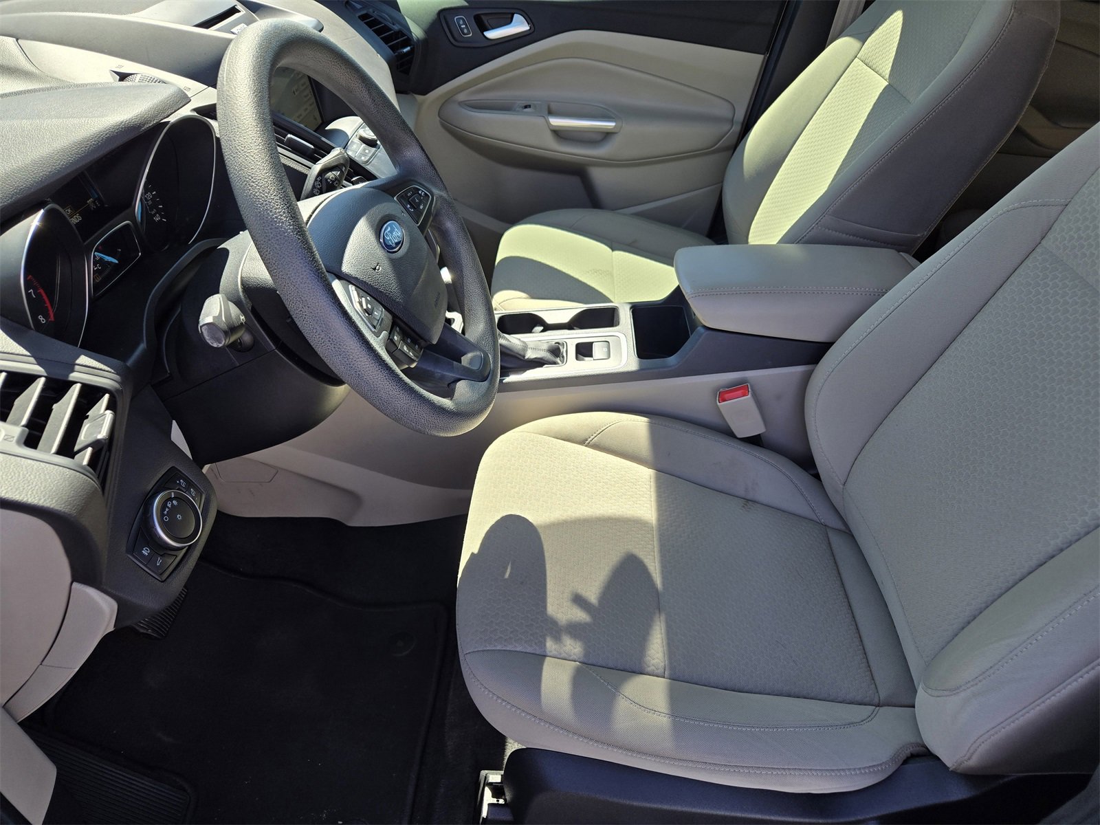 Used 2017 Ford Escape SE w/ Equipment Group 201A image 13