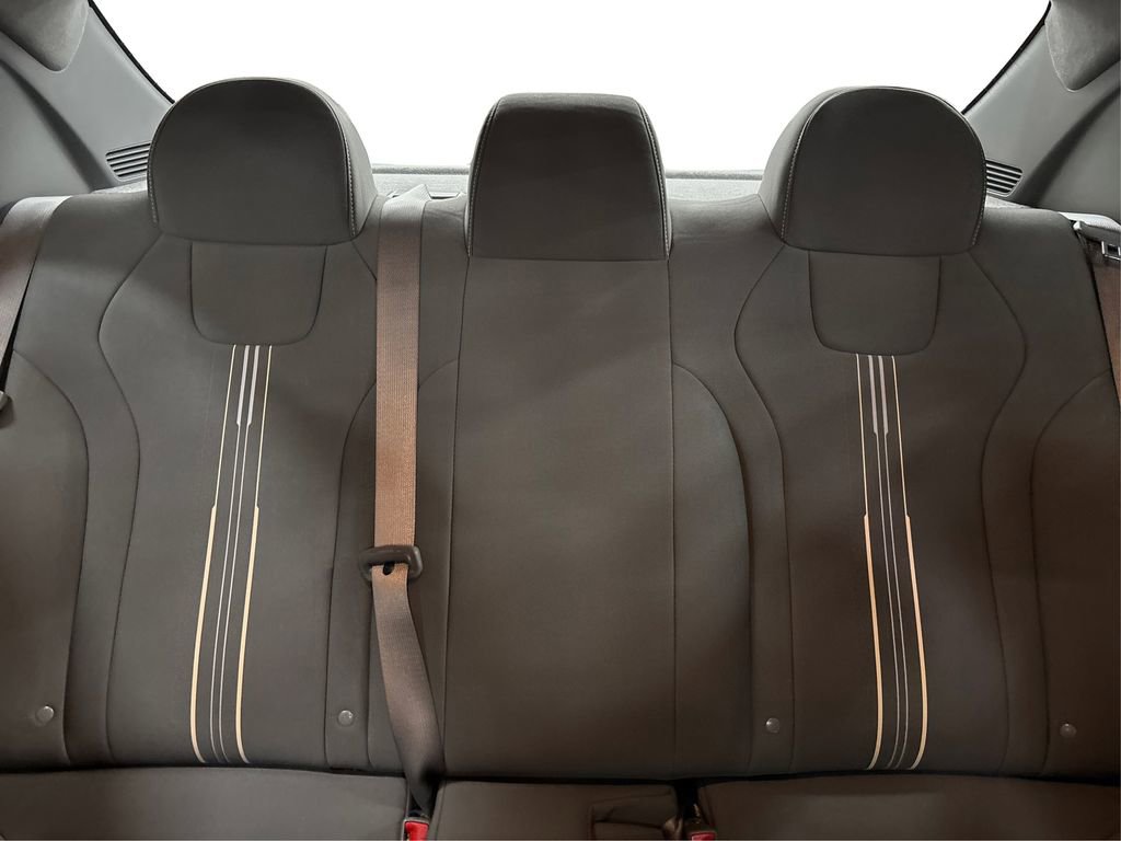 Certified 2025 Hyundai Elantra Sport image 18