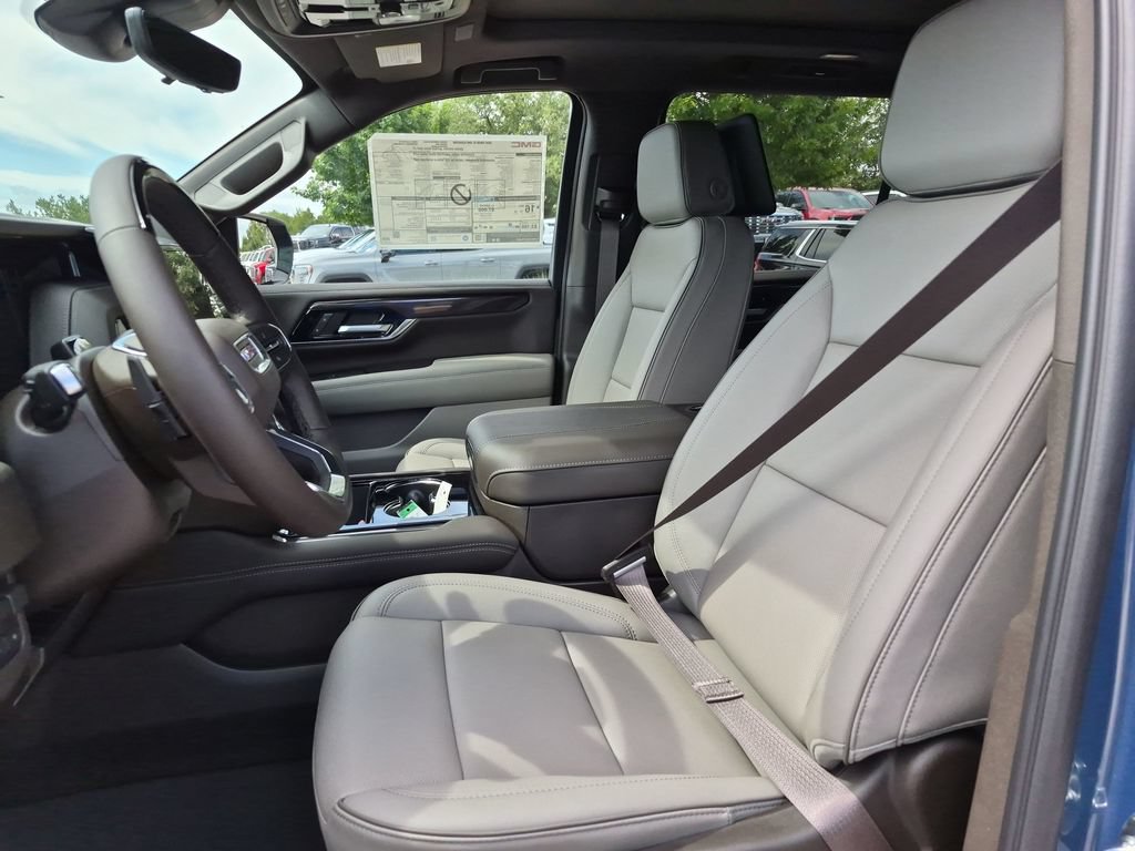 New 2026 GMC Yukon XL Elevation w/ Elevation Premium Package AWD/4WD image 15