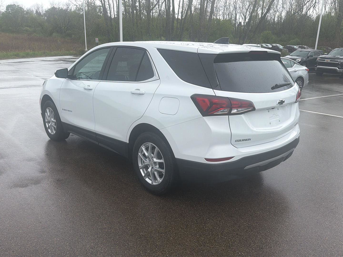 Used 2024 Chevrolet Equinox LT w/ LPO, Floor Liner Package AWD/4WD image 3