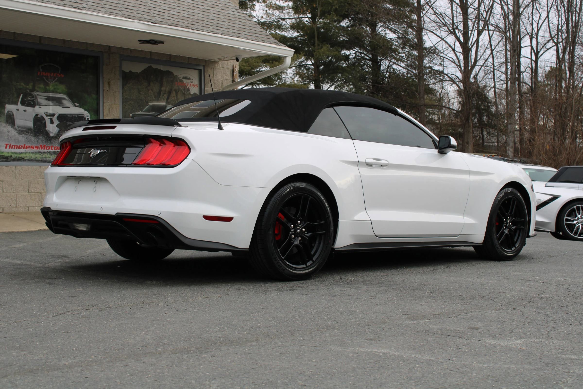 Used 2019 Ford Mustang Premium image 7