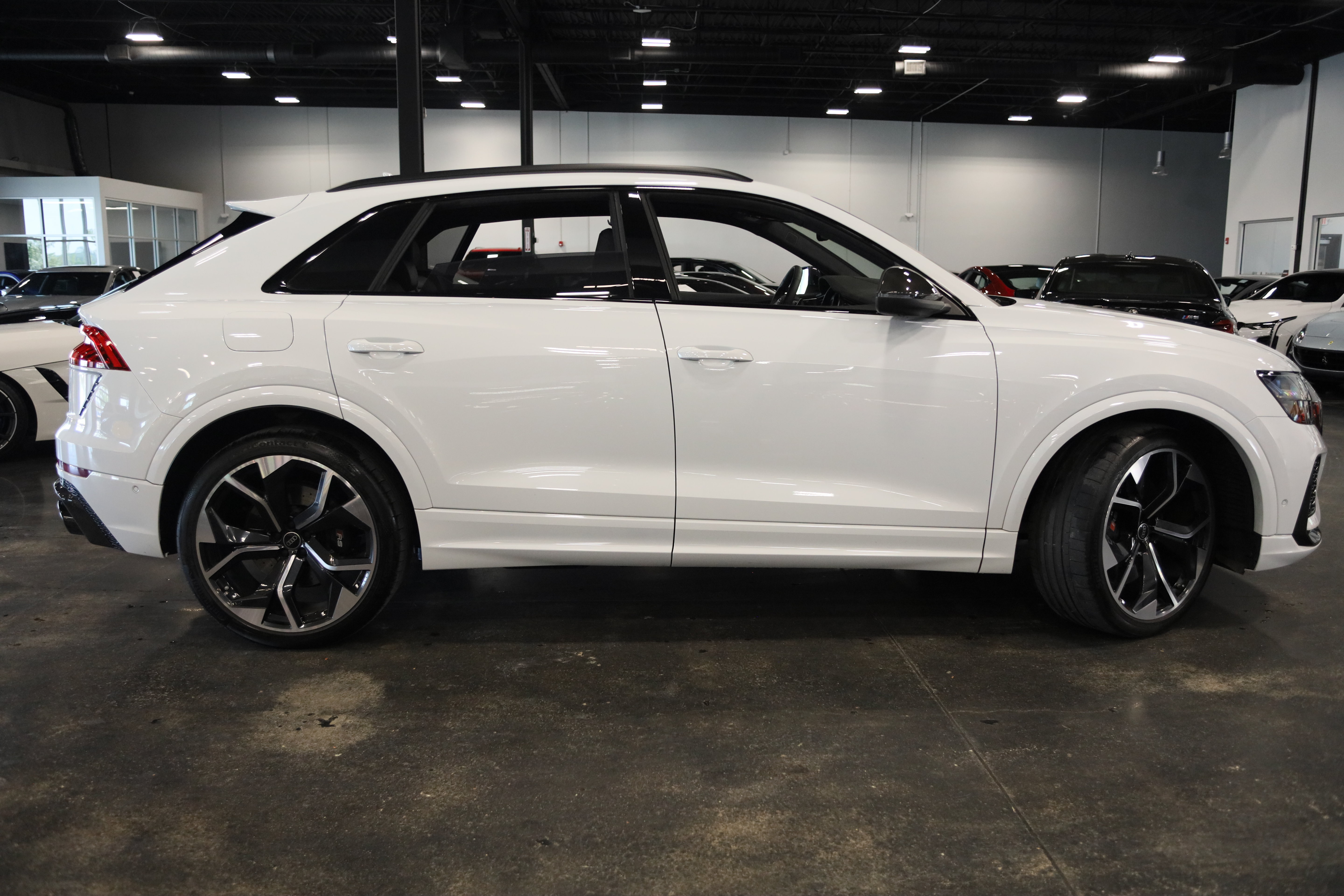 Used 2024 Audi RS Q8 AWD/4WD image 8