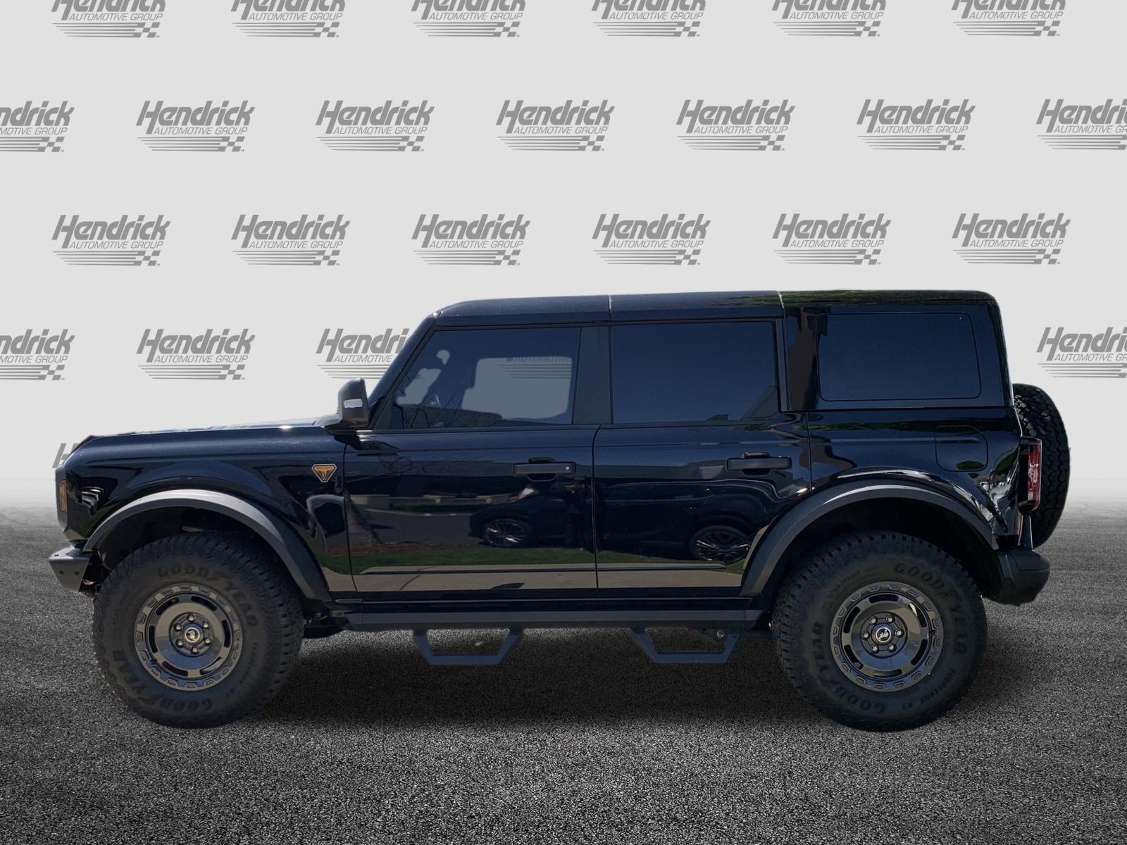 Used 2025 Ford Bronco Badlands AWD/4WD image 7