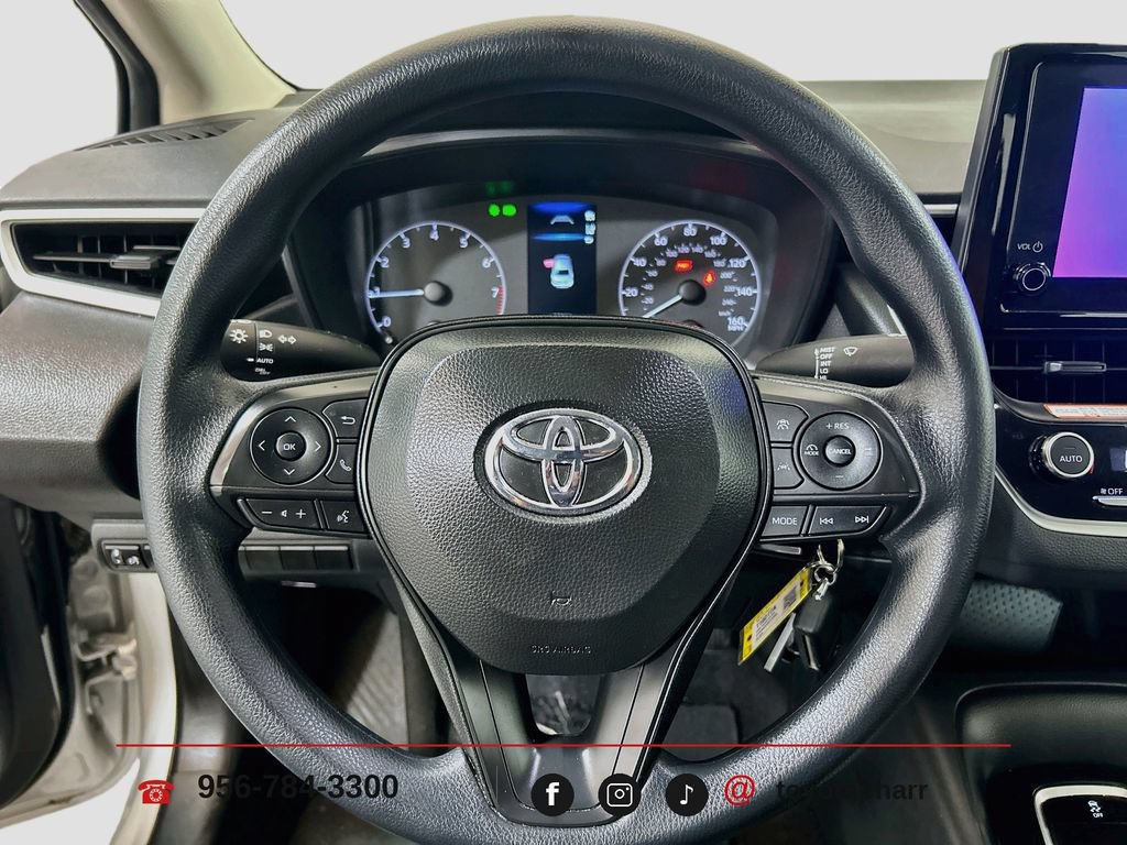 Used 2025 Toyota Corolla LE FWD image 10