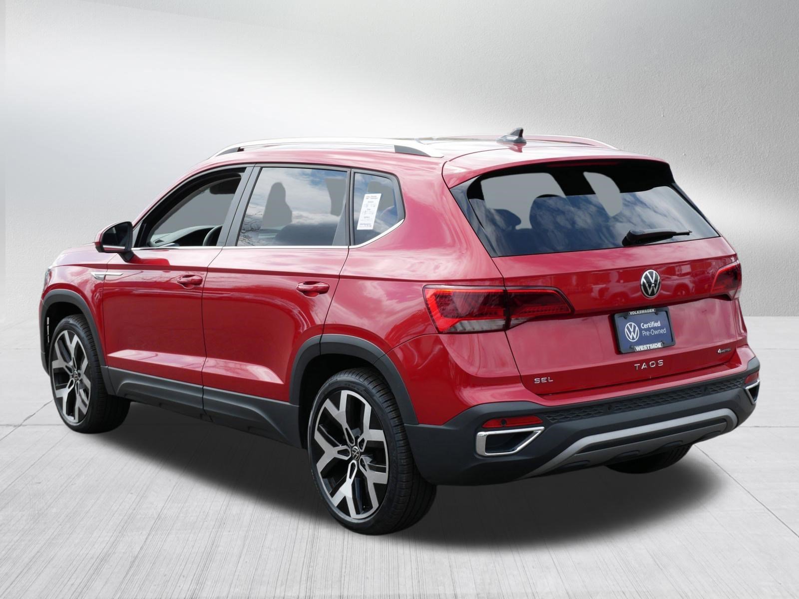 Certified 2022 Volkswagen Taos SEL w/ Panoramic Sunroof Package AWD/4WD image 5