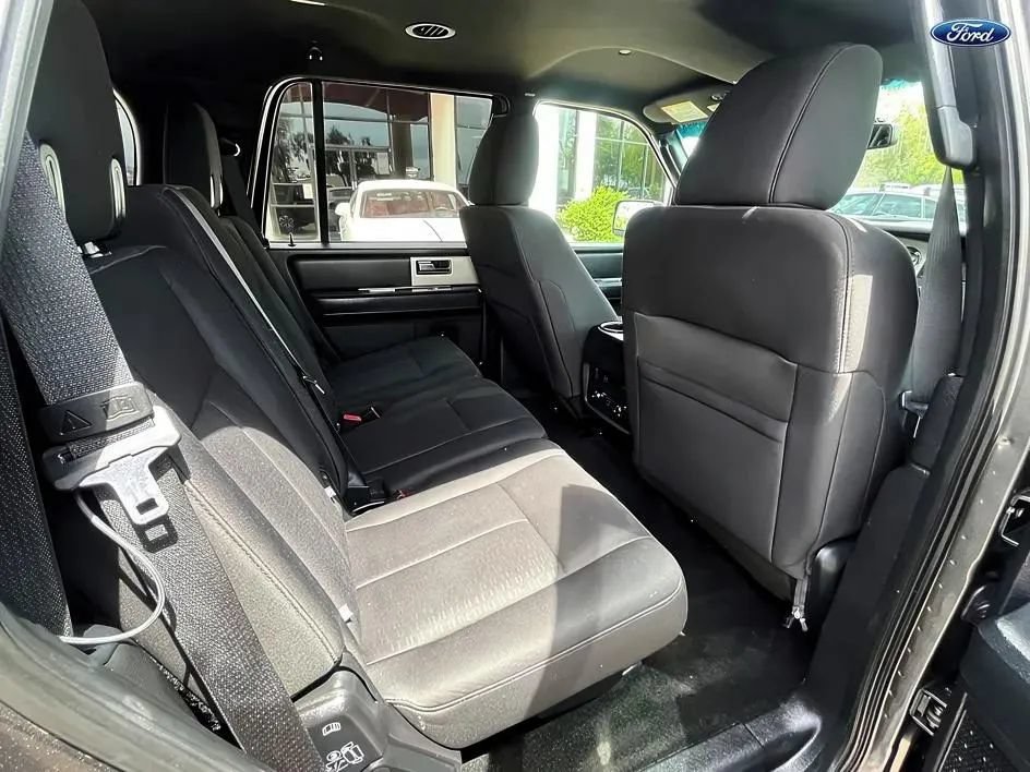 Used 2017 Ford Expedition XLT AWD/4WD image 20