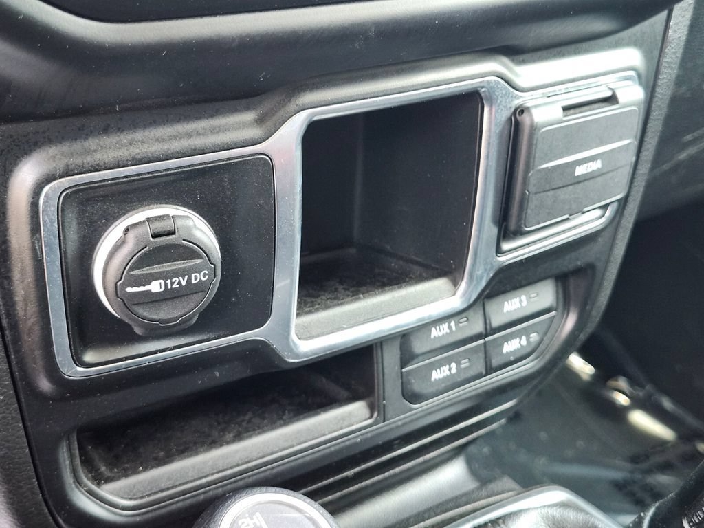 Used 2021 Jeep Wrangler Unlimited Sport AWD/4WD image 24