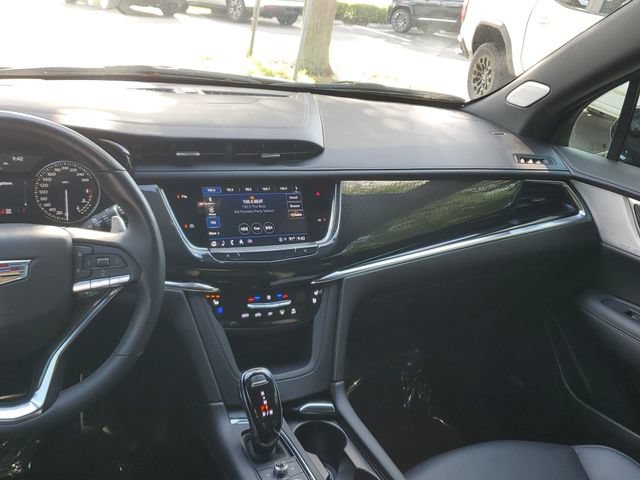 Used 2023 Cadillac XT6 Sport w/ LPO, Floor Liner Package AWD/4WD image 18