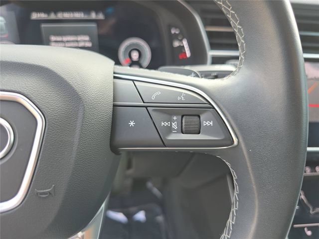 Used 2022 Audi Q8 Premium AWD/4WD image 32
