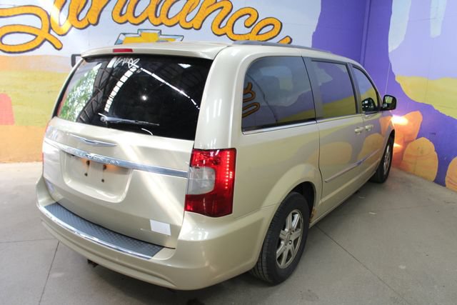 Used 2011 Chrysler Town & Country Touring w/ Security Group FWD image 8
