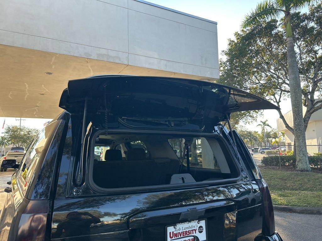 Used 2019 Chevrolet Suburban LS w/ Enhanced Driver Alert Package image 32