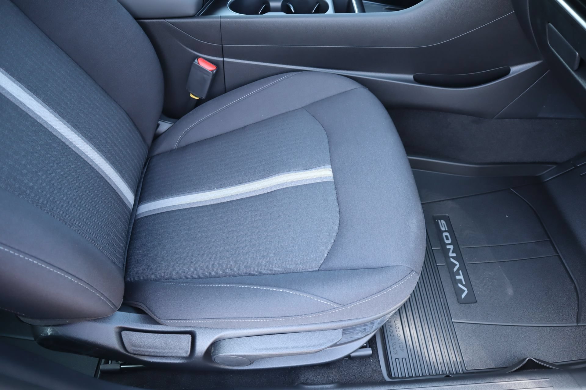 New 2026 Hyundai Sonata SEL FWD image 18