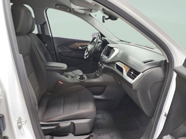Used 2020 GMC Terrain SLE w/ Driver Convenience Package image 15