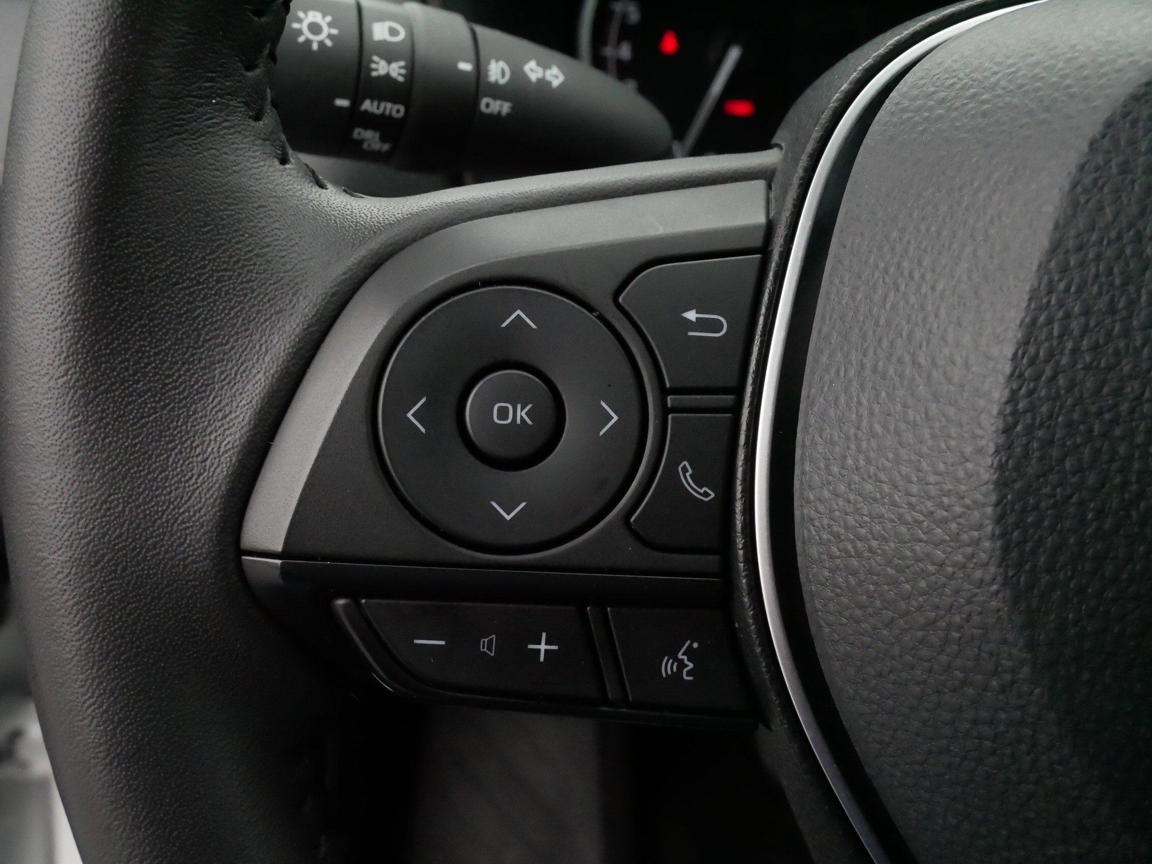 Certified 2025 Toyota RAV4 XLE Premium image 26