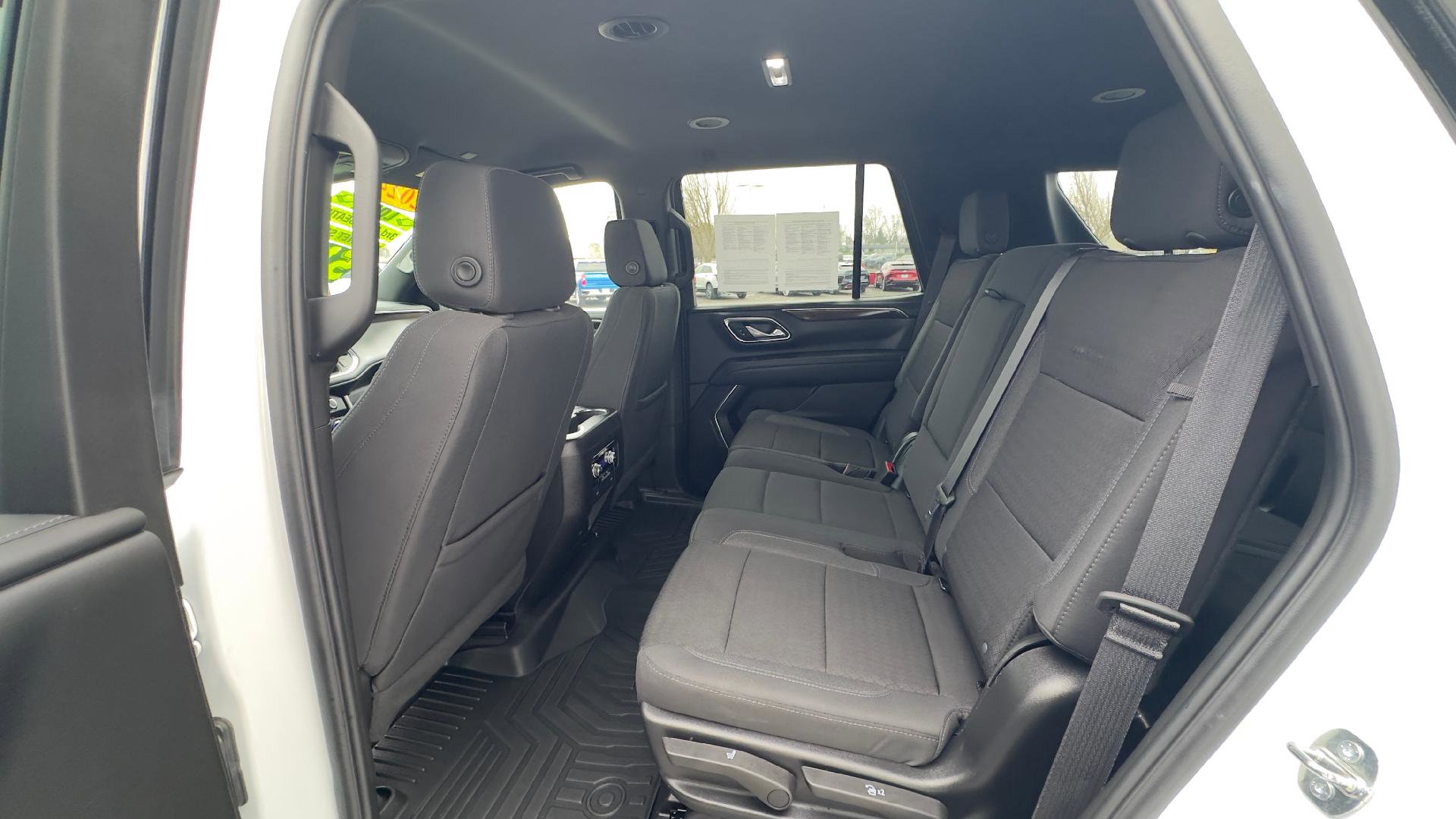 Used 2024 GMC Yukon SLE w/ Max Trailering Package image 10