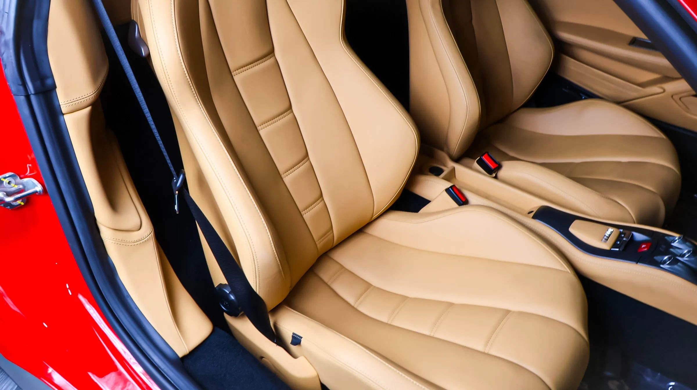 Used 2011 Ferrari 458 Italia Coupe RWD image 21