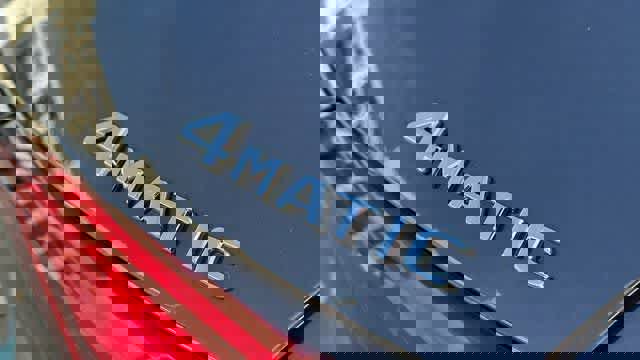 Certified 2025 Mercedes-Benz GLC 300 4MATIC image 11