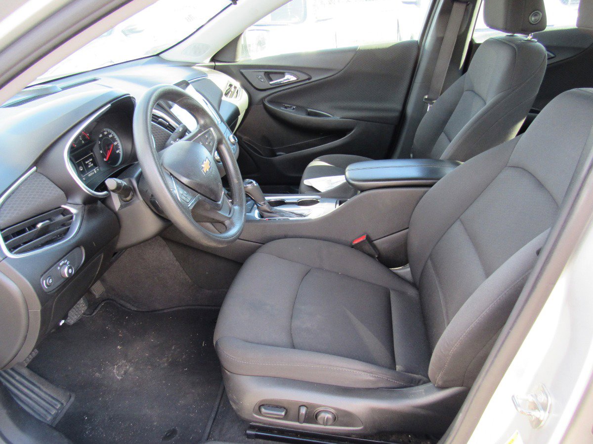 Used 2020 Chevrolet Malibu LT image 7