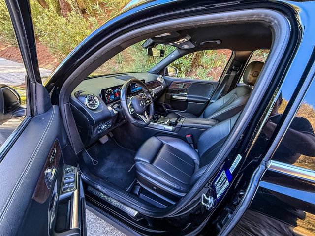 Used 2021 Mercedes-Benz GLB 250 w/ Premium Package image 5