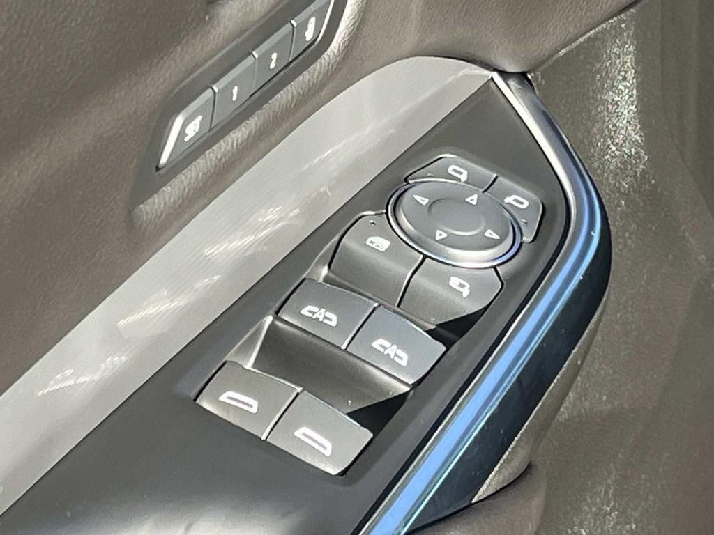 Certified 2025 Cadillac XT4 Premium Luxury w/ Technology Package image 25