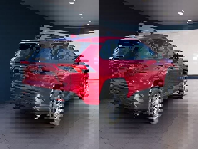 Used 2023 Toyota RAV4 XLE w/ Convenience Package image 5