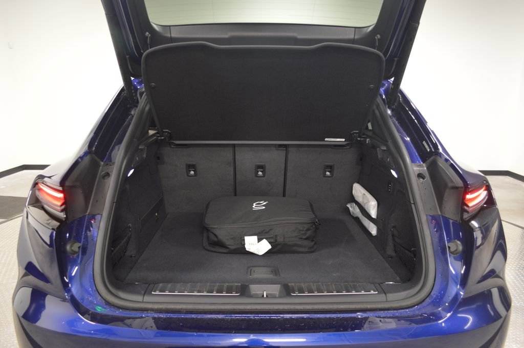 Certified 2024 Porsche Macan 4 Electric AWD/4WD image 42