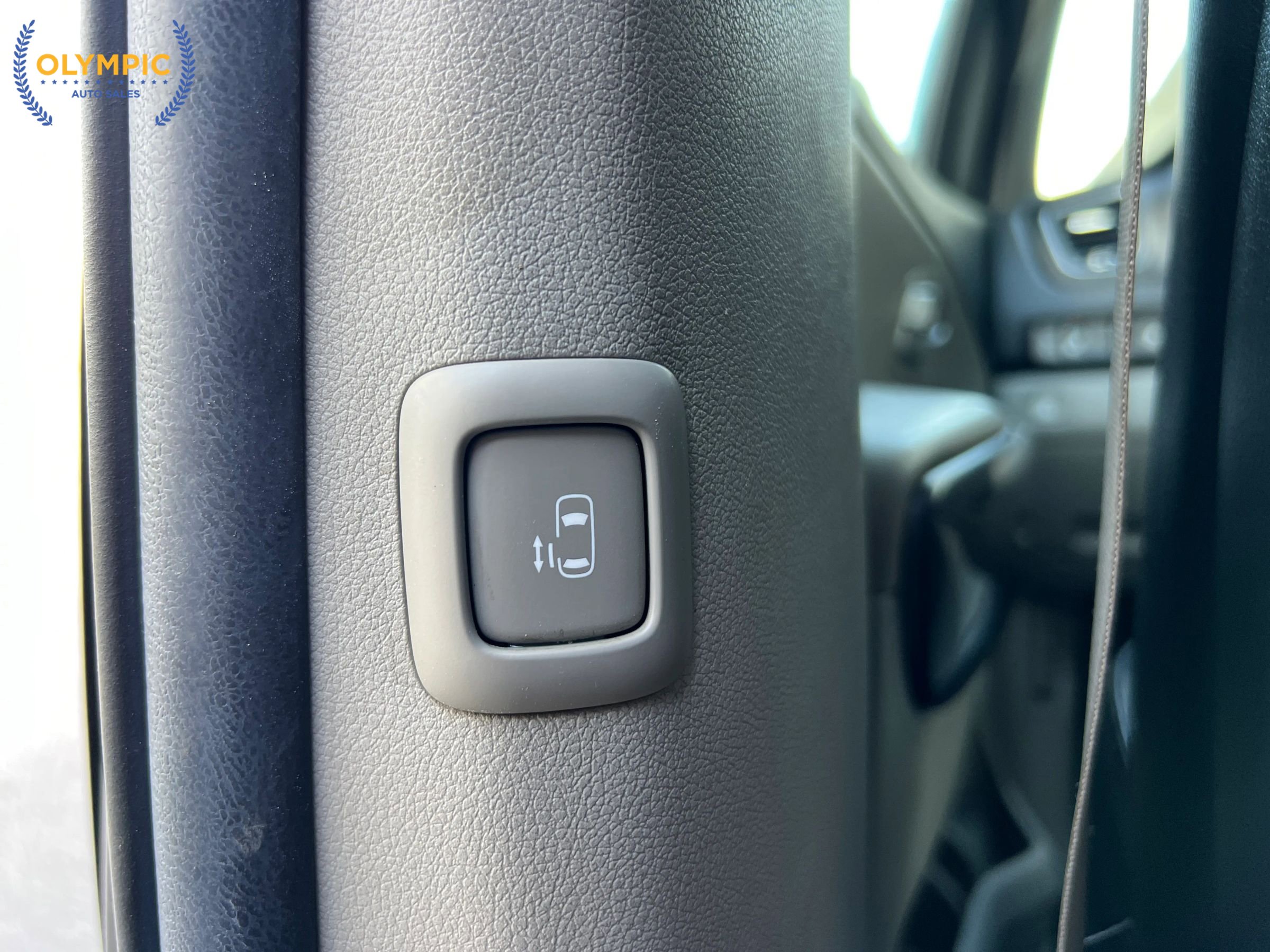 Used 2021 Kia Sedona EX image 36