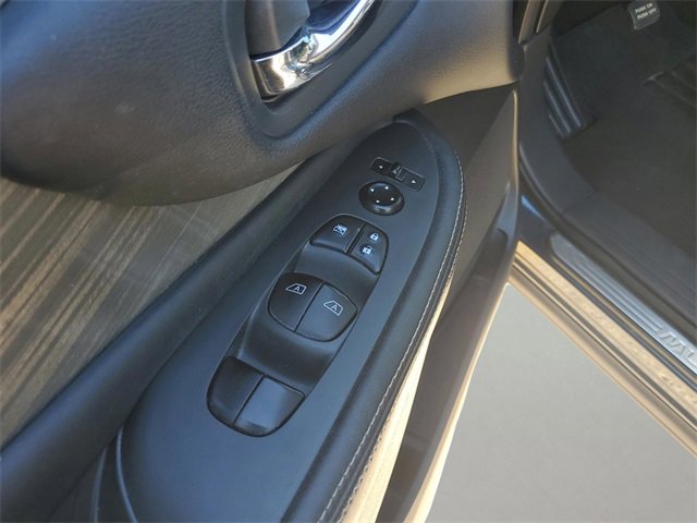 Used 2015 Nissan Murano SV image 15