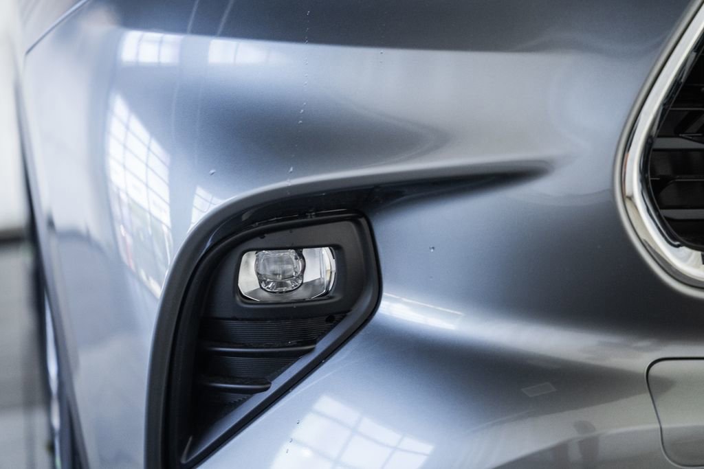 New 2026 Toyota Highlander Platinum AWD/4WD image 14