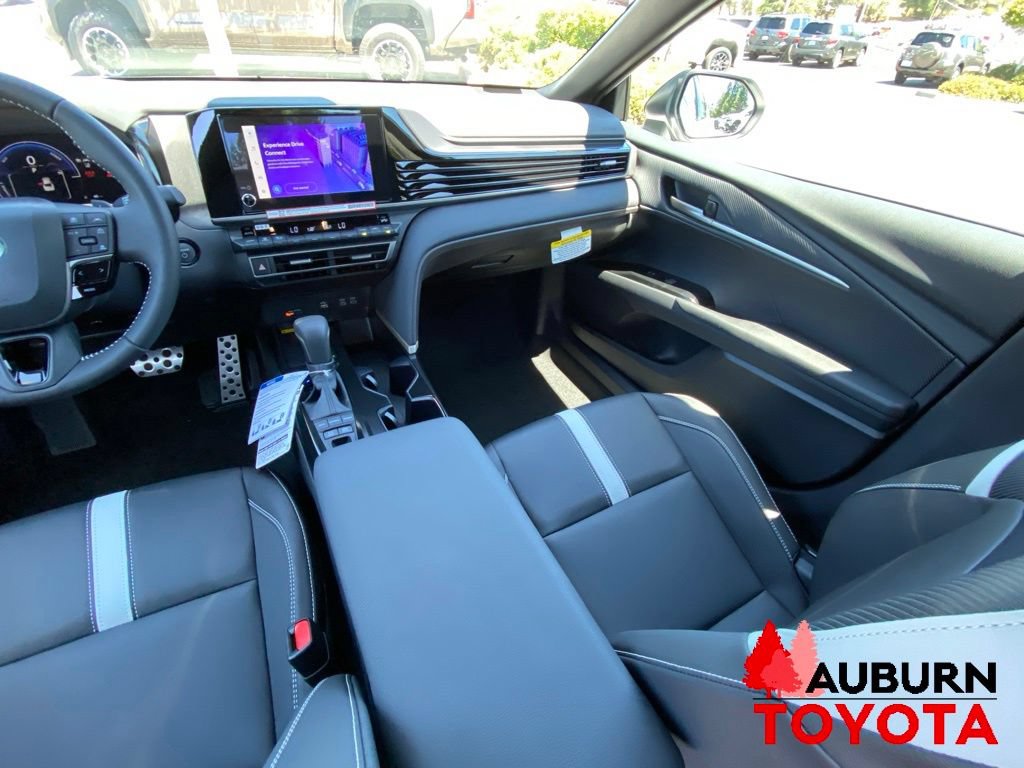 New 2026 Toyota Camry Hybrid AWD/4WD image 21
