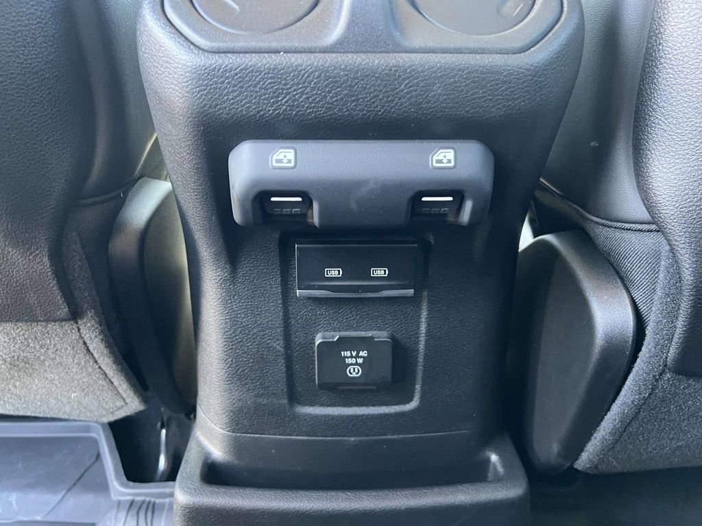 Used 2025 Jeep Wrangler Unlimited Rubicon 4xe w/ Technology Group image 21