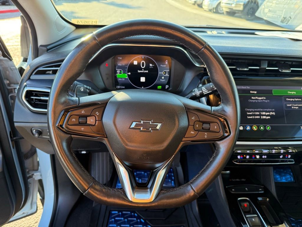 Certified 2022 Chevrolet Bolt EUV Premier w/ Sun & Sound Package image 25