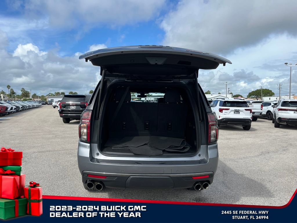 Used 2022 Chevrolet Tahoe RST w/ Sport Performance Package image 16