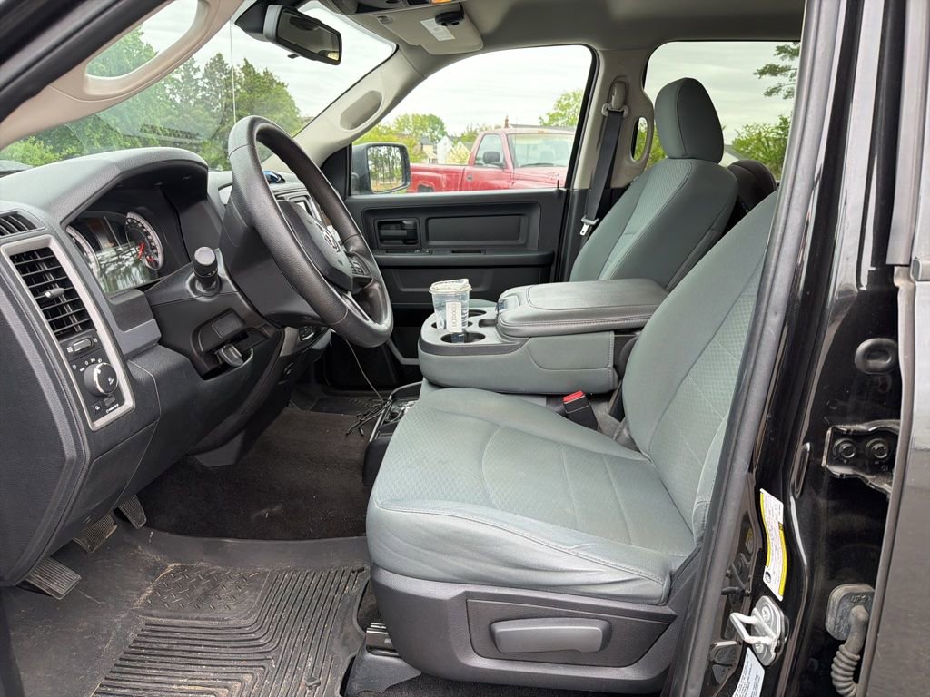 Used 2015 RAM 1500 Express AWD/4WD image 9