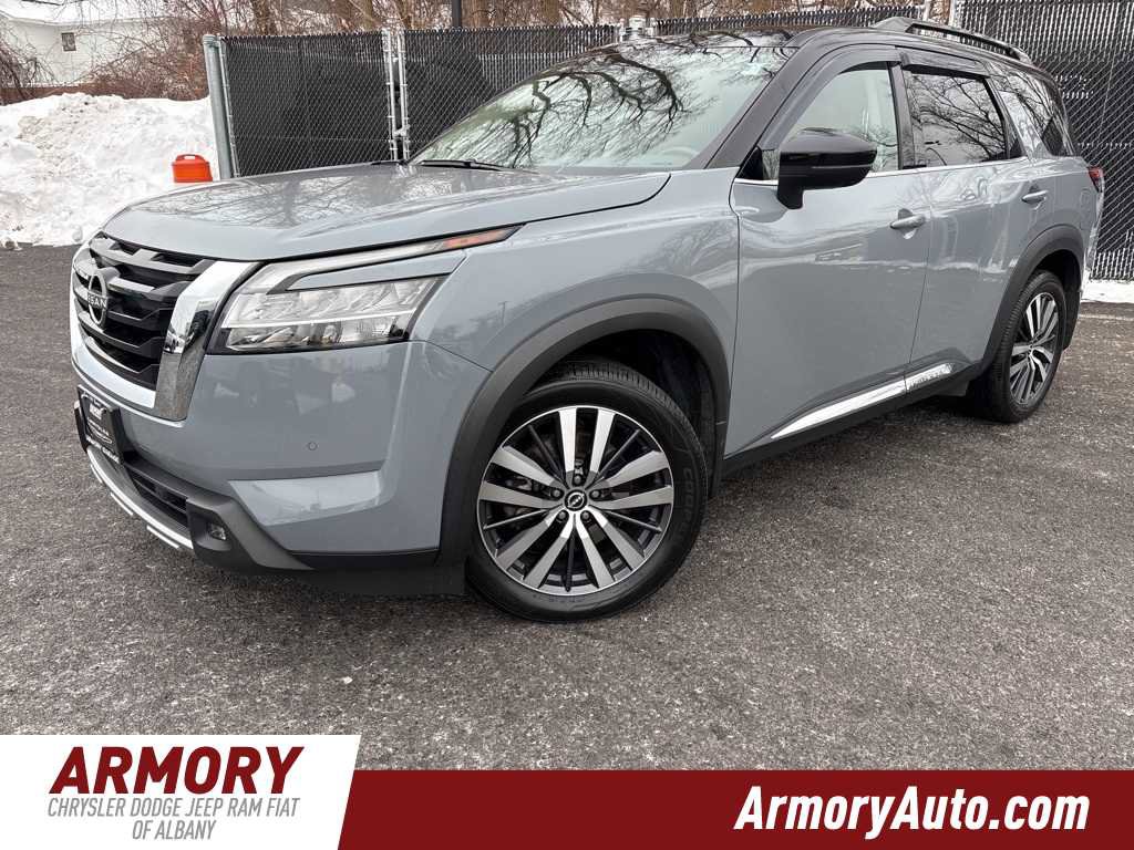Used 2022 Nissan Pathfinder Platinum w/ Cargo Package